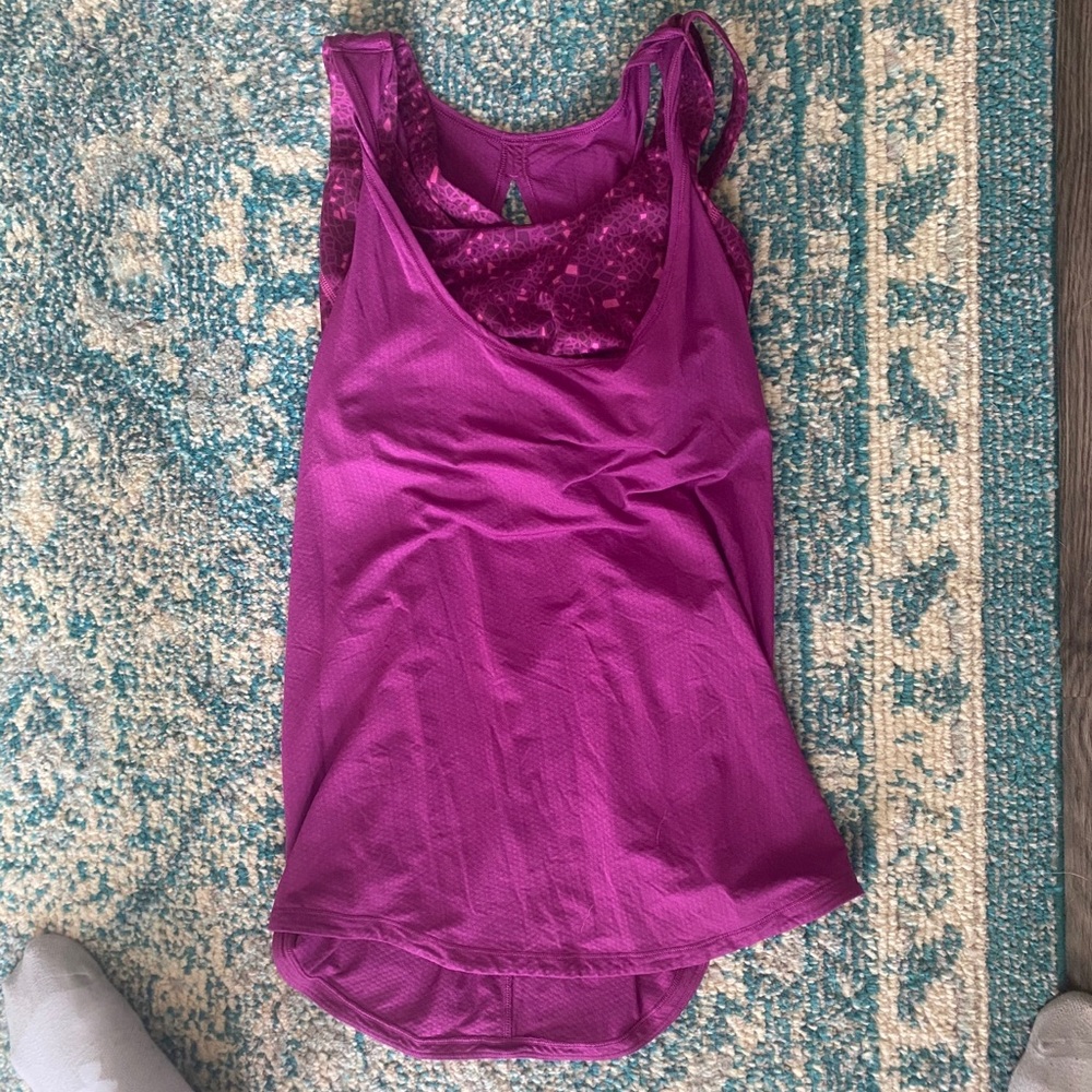Lululemon tank with built in bra - size 4